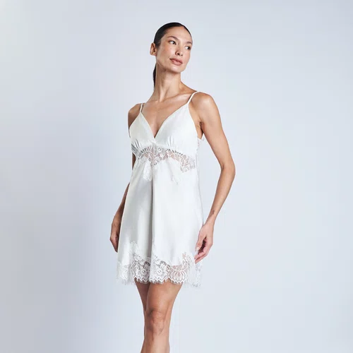 Camisola Curta Cetim Wedding Off White Revedenfant
