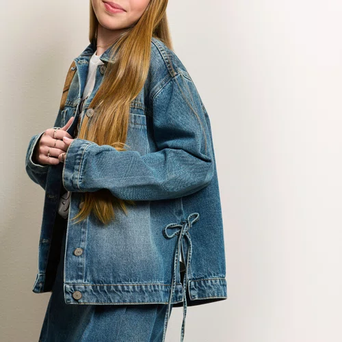Jaqueta Jeans Bolsos e Laços Básica Authoria