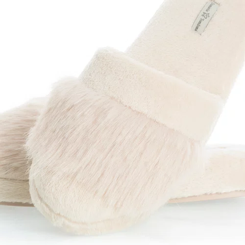 Pantufa Chinelo Gianne Bege Pelinho Daniela Tombini