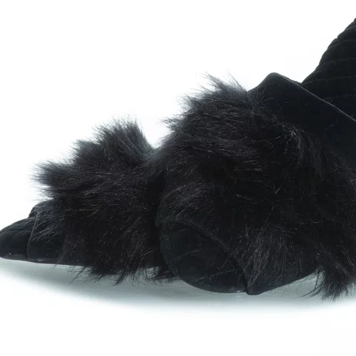 Pantufa Chinelo Karina Pelinho Preto Daniela Tombini