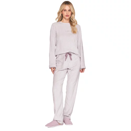 Pijama Feminino em Fleece com Bordado Coziness Lua Luá