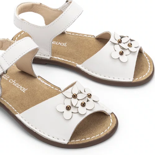 Sandália Jardim Couro Branco Petit Cheval