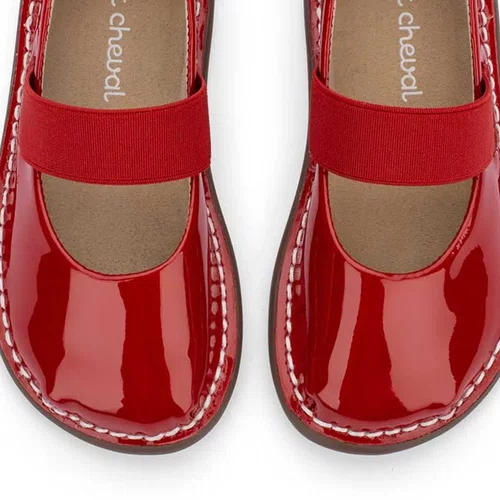 Sapatilha Teen Ballet Verniz Maçã do Amor Vermelho Petit Cheval