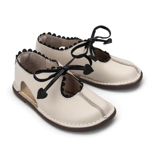Sapato Tabuleiro Borda Couro Creme Petit Cheval