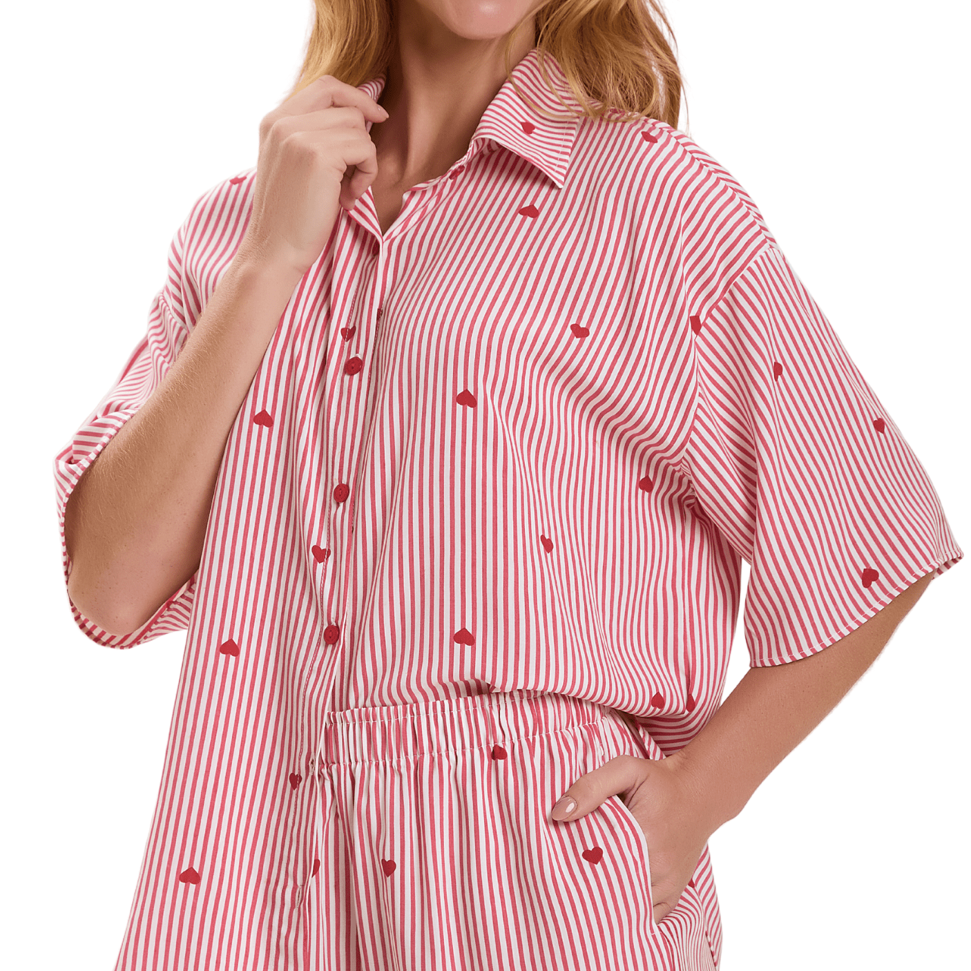 Pijama Curto Americano Listras e Coraçoes Cor Com Amor