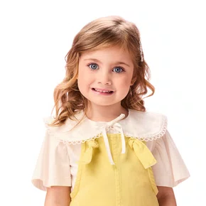 Blusa Gola Renda Ondinhas Momi